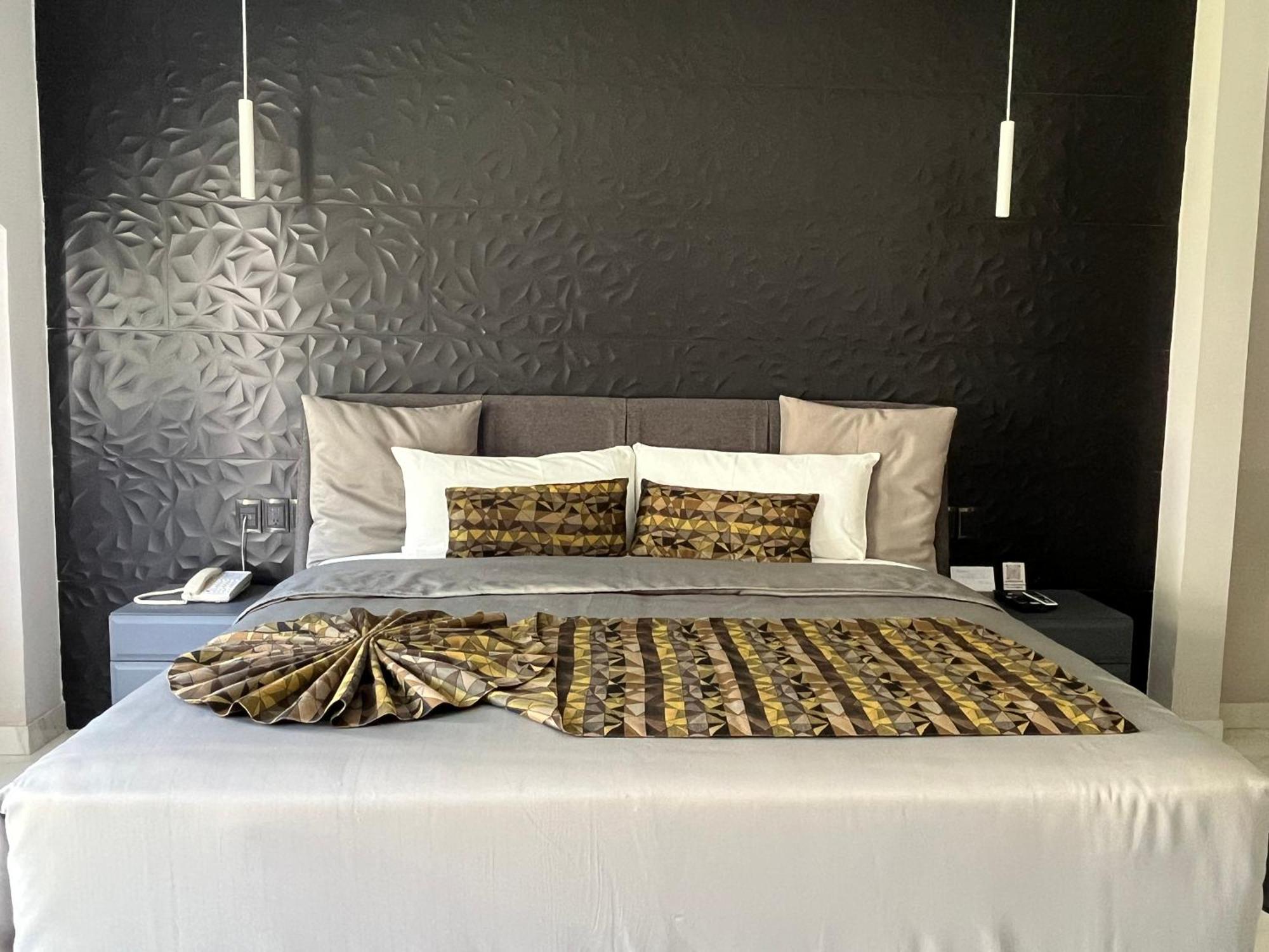 Chanpaal Hotel Boutique - Only Adults เมริดา ภายนอก รูปภาพ
