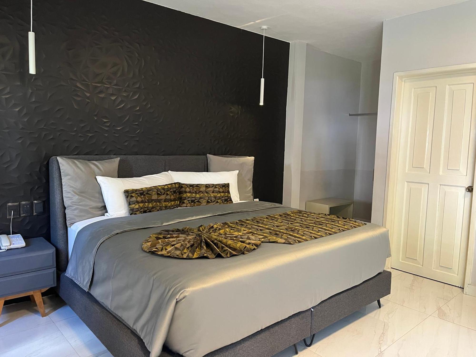 Chanpaal Hotel Boutique - Only Adults เมริดา ภายนอก รูปภาพ
