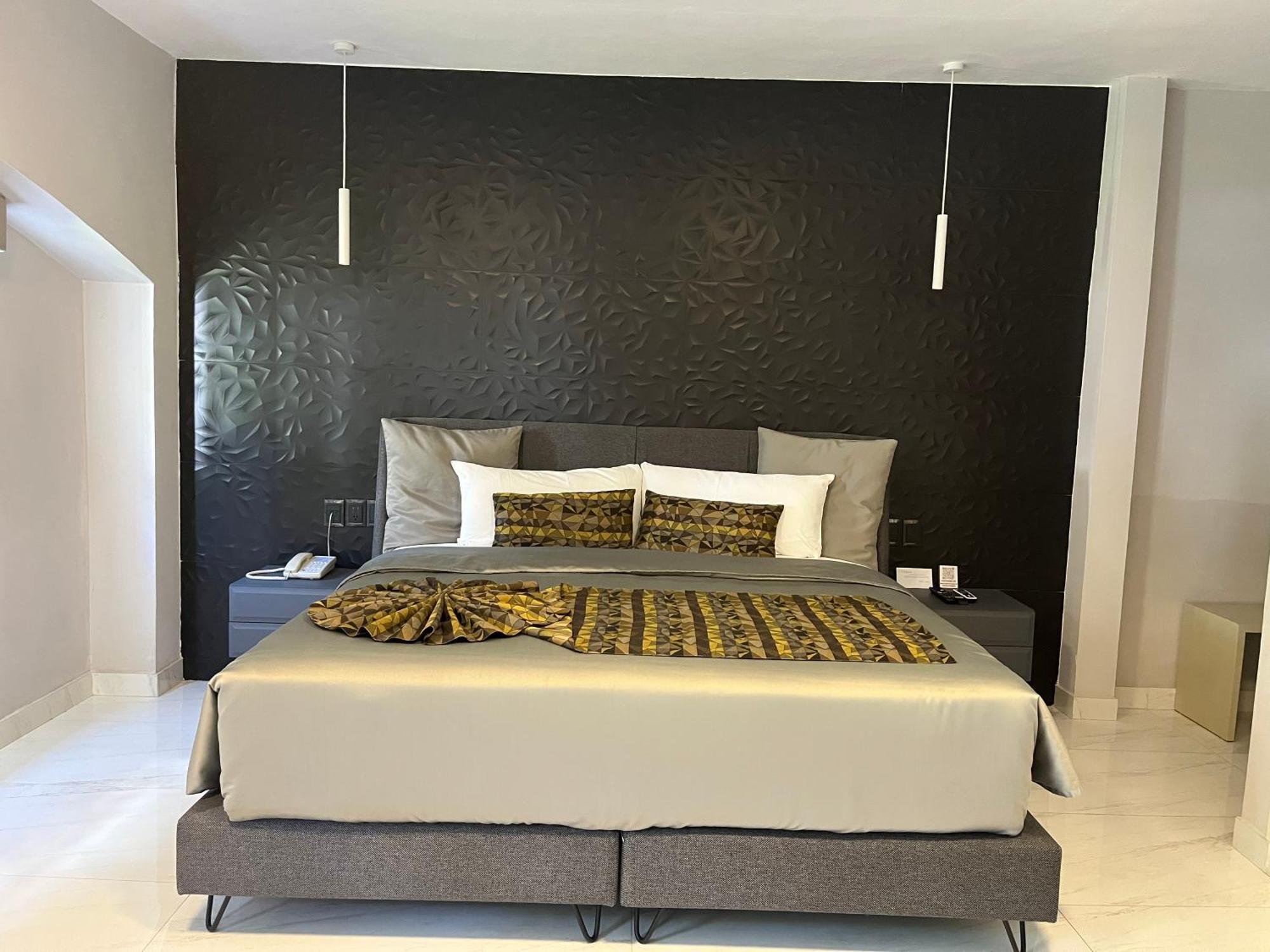 Chanpaal Hotel Boutique - Only Adults เมริดา ภายนอก รูปภาพ